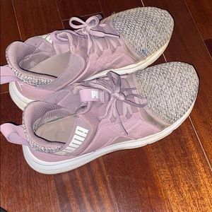 women’s puma tennis shoes